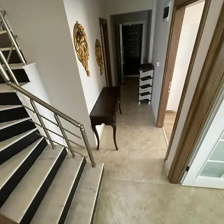Deniz Manzarali Dublex Apartament